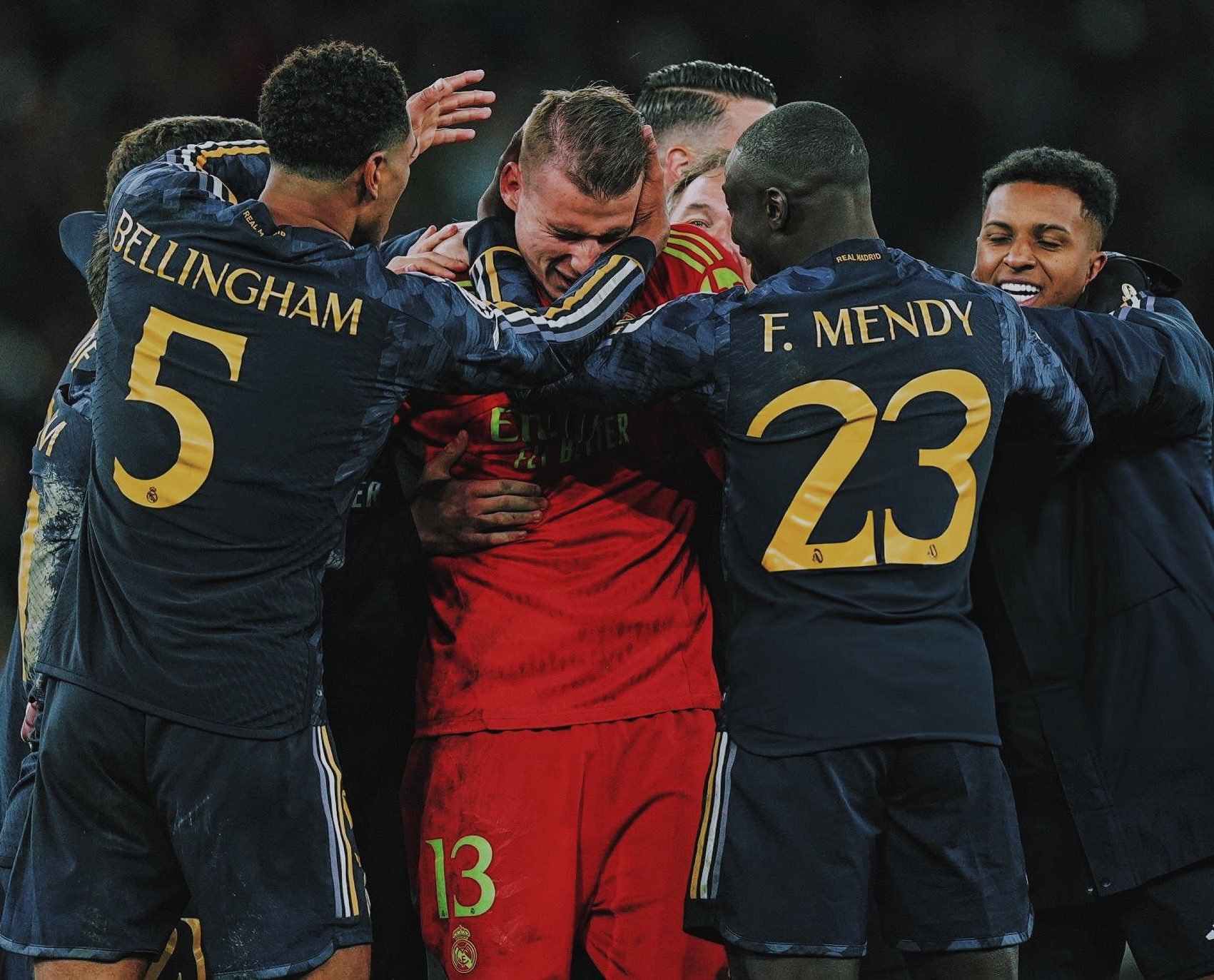 爱游戏官网包含Doinb迎来七赛季出色发挥,拜仁观众热烈欢呼!的词条