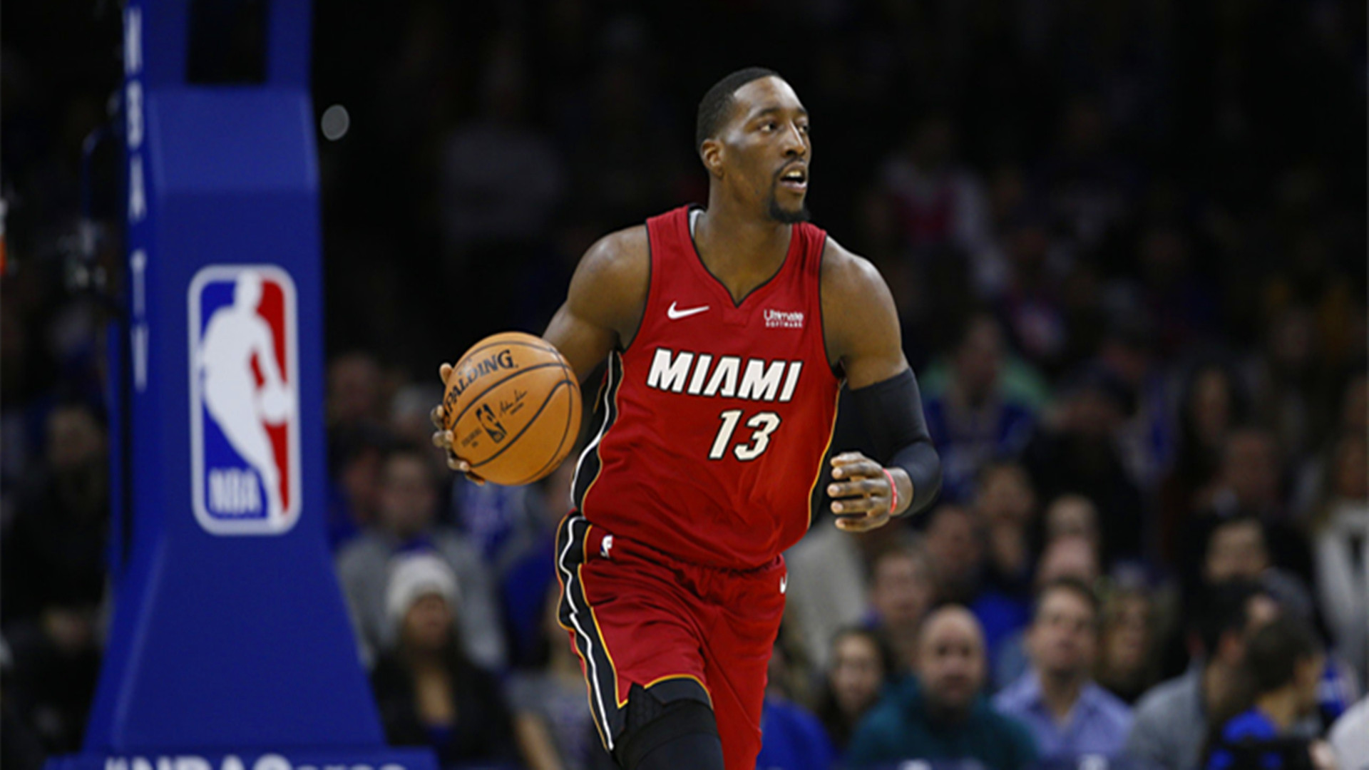 爱游戏官网赛前全明星赛焦点战；迈阿密热火复出首秀；引发热议；控场能力受关注的简单介绍