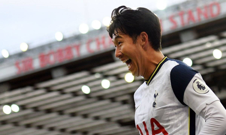 AYX SPORTS里程碑夜！瓦伦西亚调整名单，德国杯今夜刷纪录，目标明确，球探报告显示潜力的简单介绍