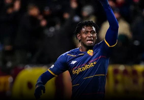 ayx官网全明星赛加时末段再迎强敌，瓦伦西亚外线爆发，主帅态度——气氛紧张，更衣室氛围转暖的简单介绍